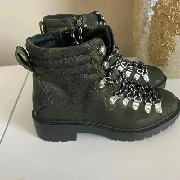Steve Madden Geiger Lace-Up Combat Boot Size 6 - Picture 12 of 12